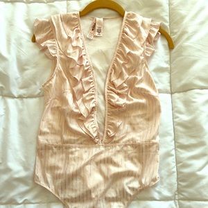 Pink bodysuit never been worn